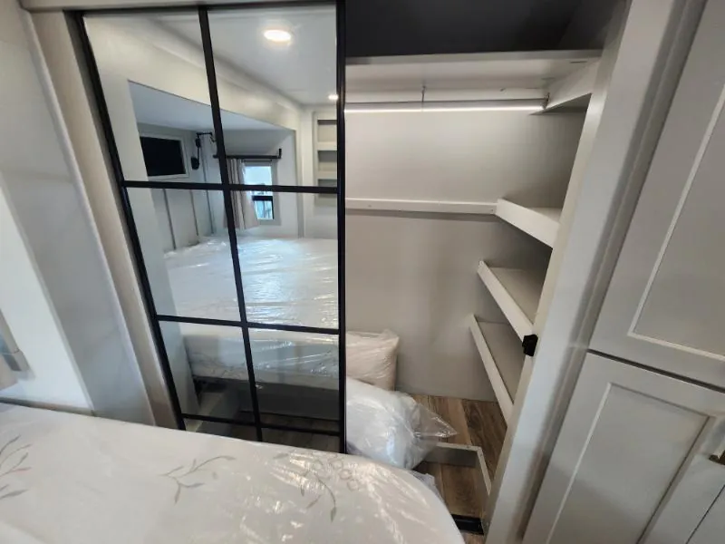 2026 Brinkley Model G 3970, Photos photo 60
