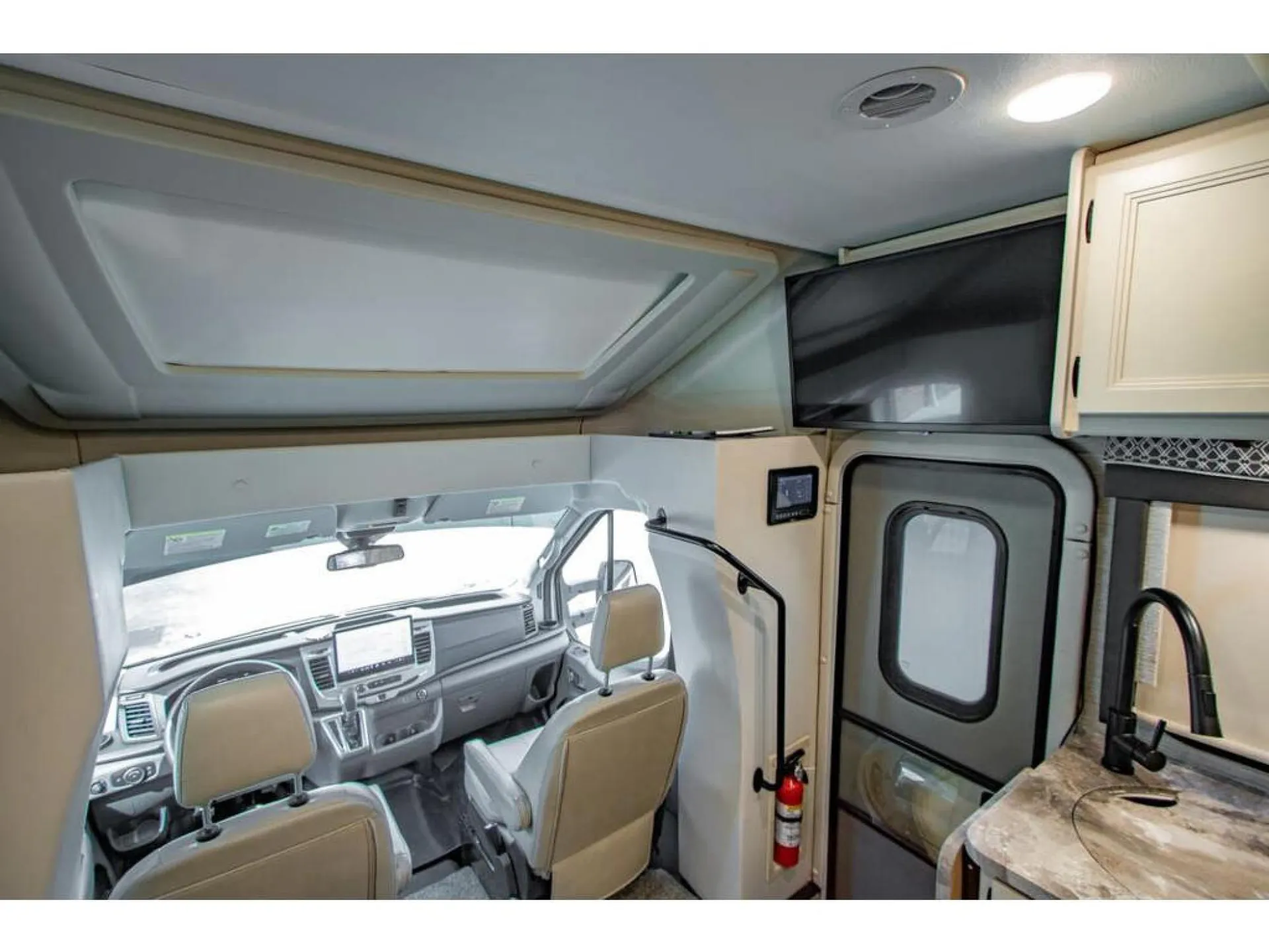 2023 Thor Motor Coach Gemini AWD 24KB - Photo 4