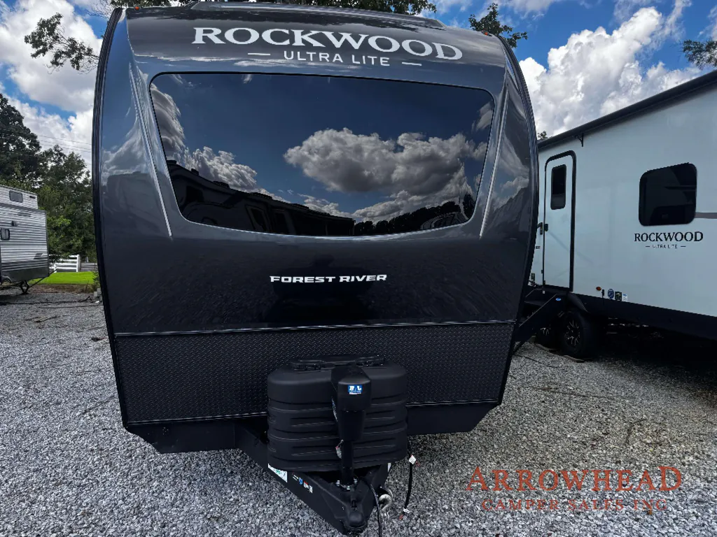 2027 Forest River Rockwood Ultra Lite 2921RL, Photos photo 3