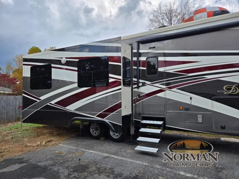 2019 DRV Mobile Suites 40KSSB4 - Photo 3
