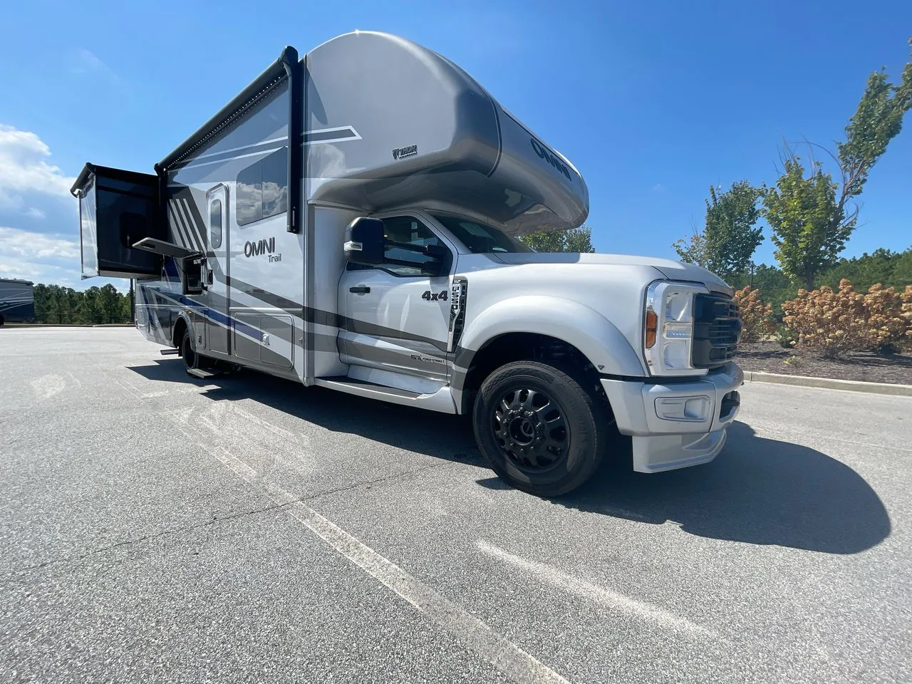 2026 Thor Motor Coach Omni Trail X32 - Photo 2