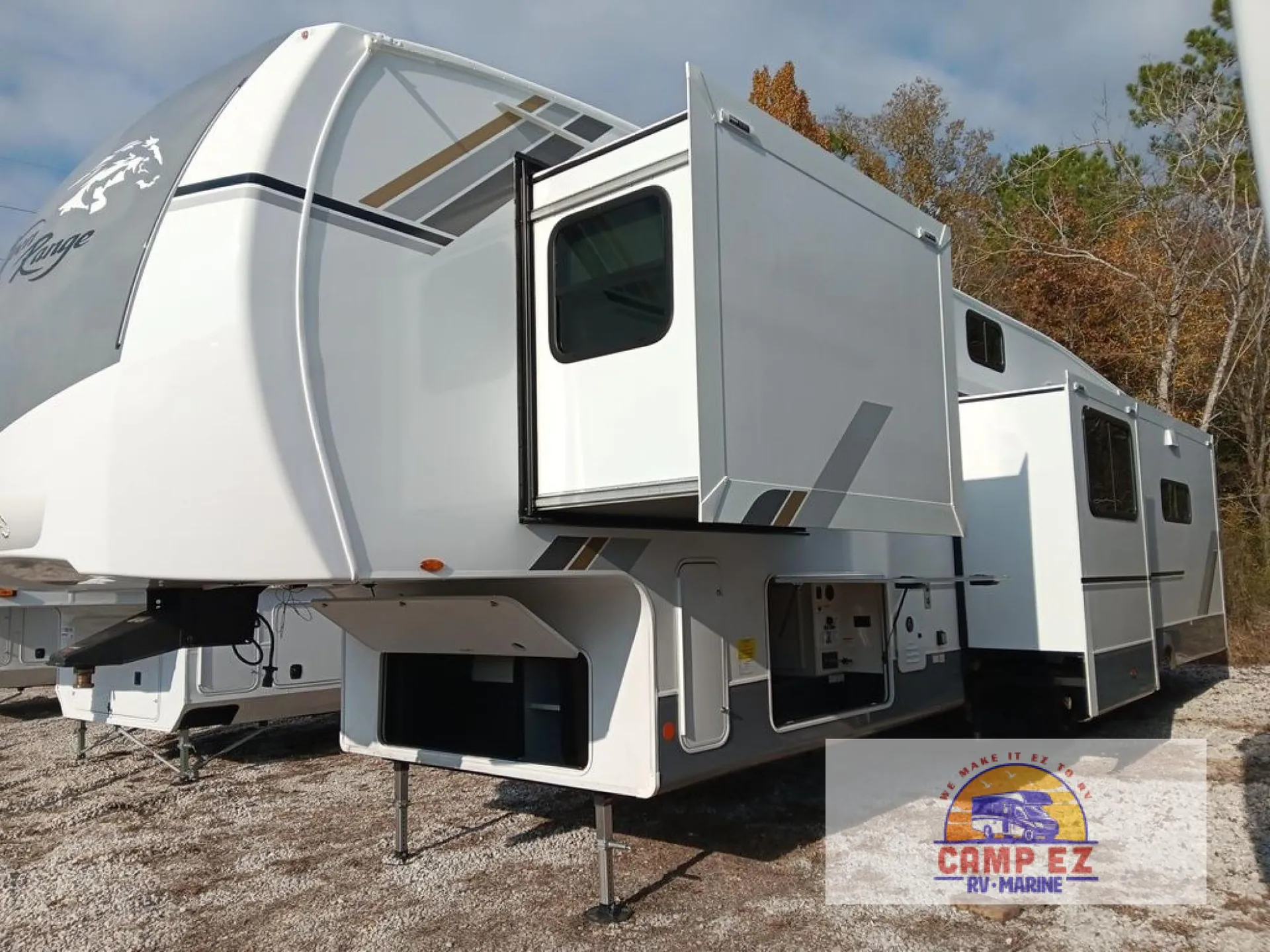 2026 Highland Ridge Roamer 35MRQS - Photo 4