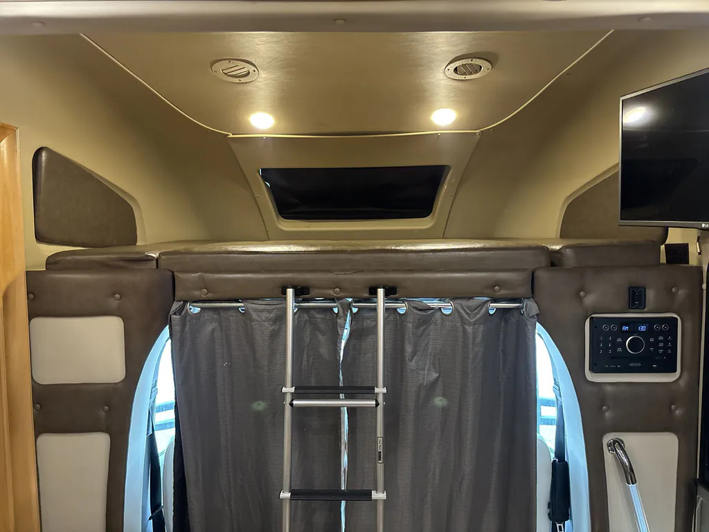 2017 Tiffin Wayfarer 24 QW, Photos photo 16