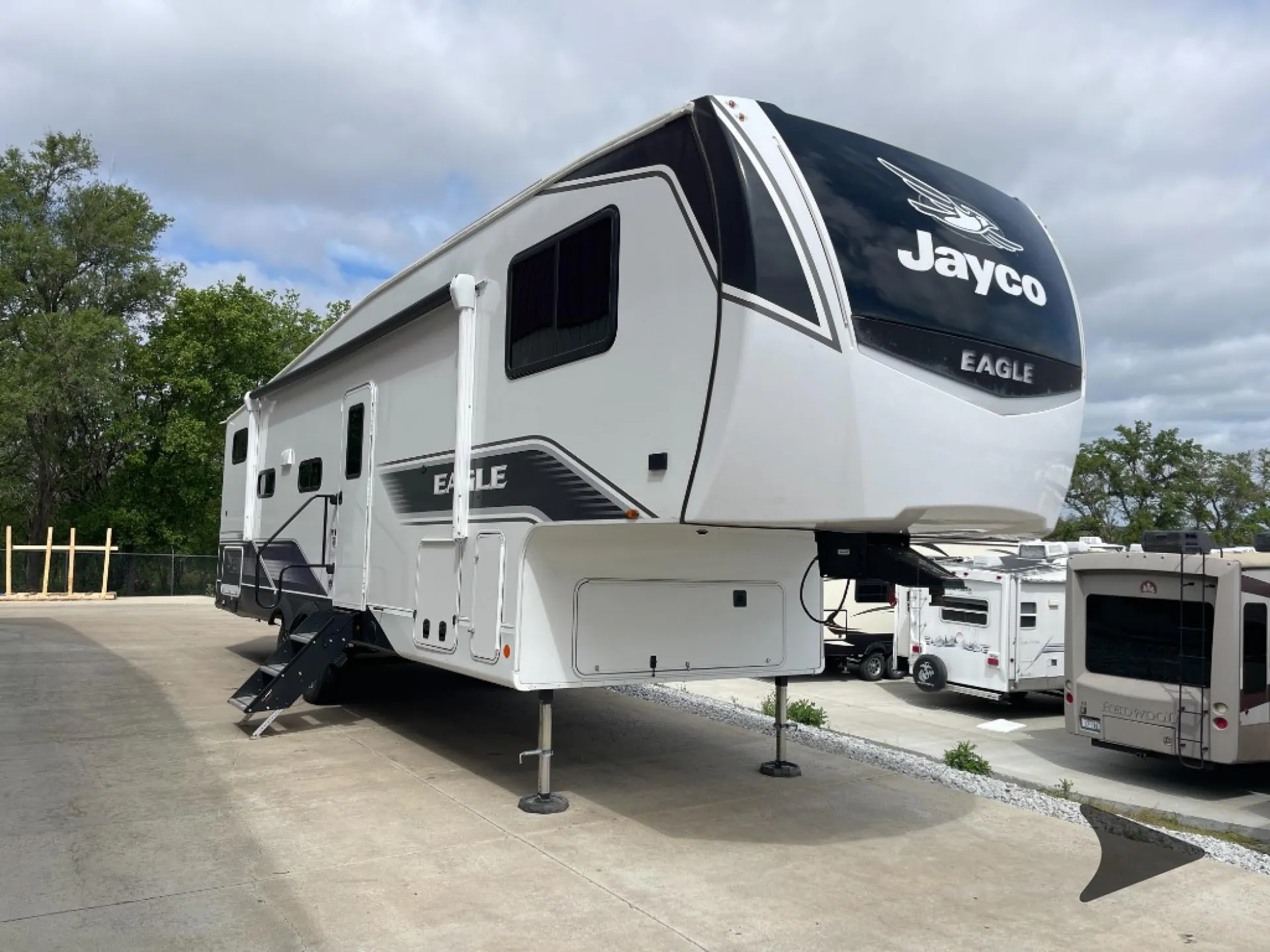 2024 Jayco Eagle HT 29DDB - Photo 3