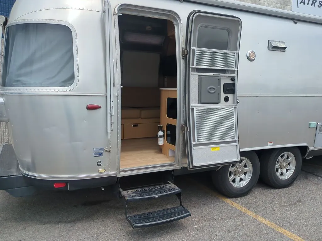 2016 Airstream Flying Cloud 27FB - Photo 4