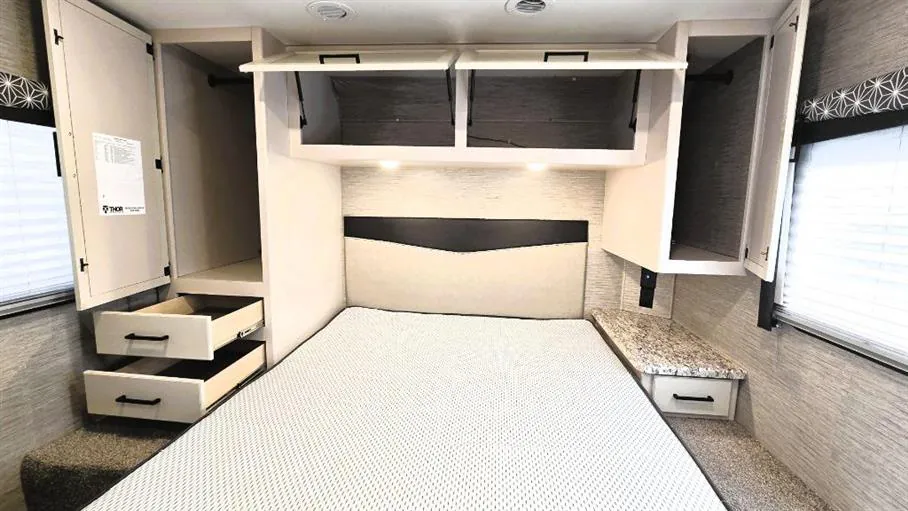 2022 Thor Motor Coach Freedom Elite 28HE, Photos photo 27