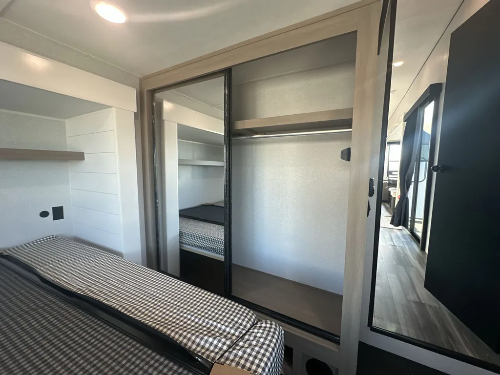 2026 Jayco Jay Flight Bungalow 401LOFT DS, Photos photo 28