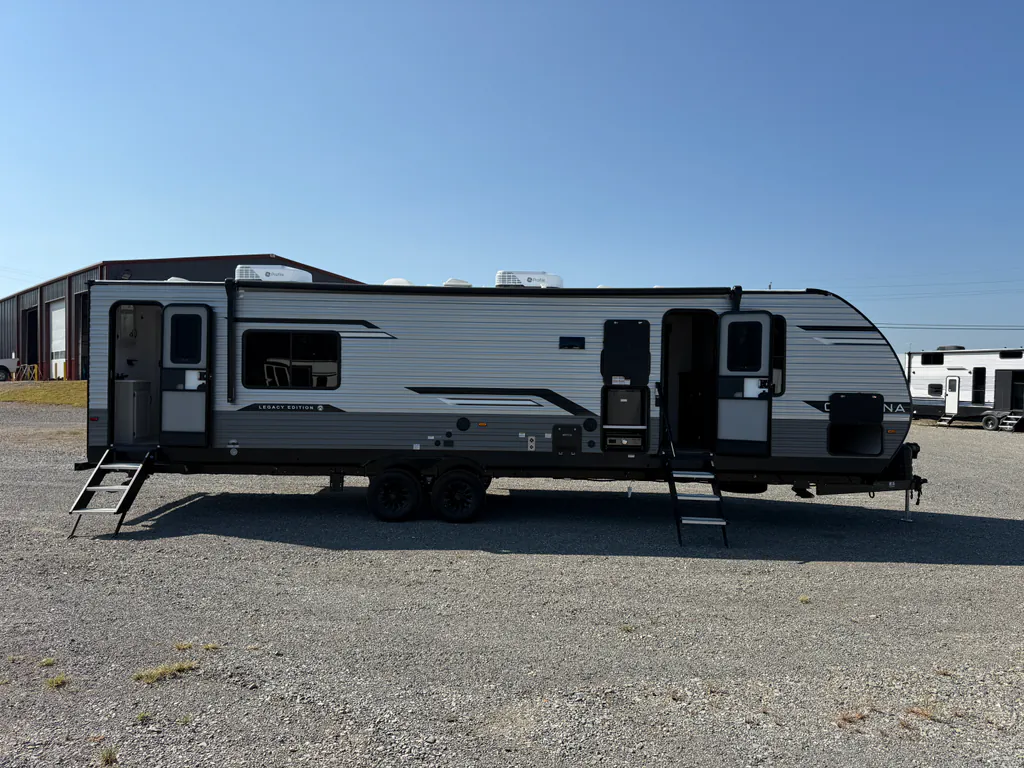 2027 Coachmen Catalina Legacy Edition 333DBDSCK, Photos photo 9