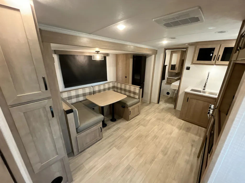 2025 Forest River Solaire 2430BHS, Photos photo 2
