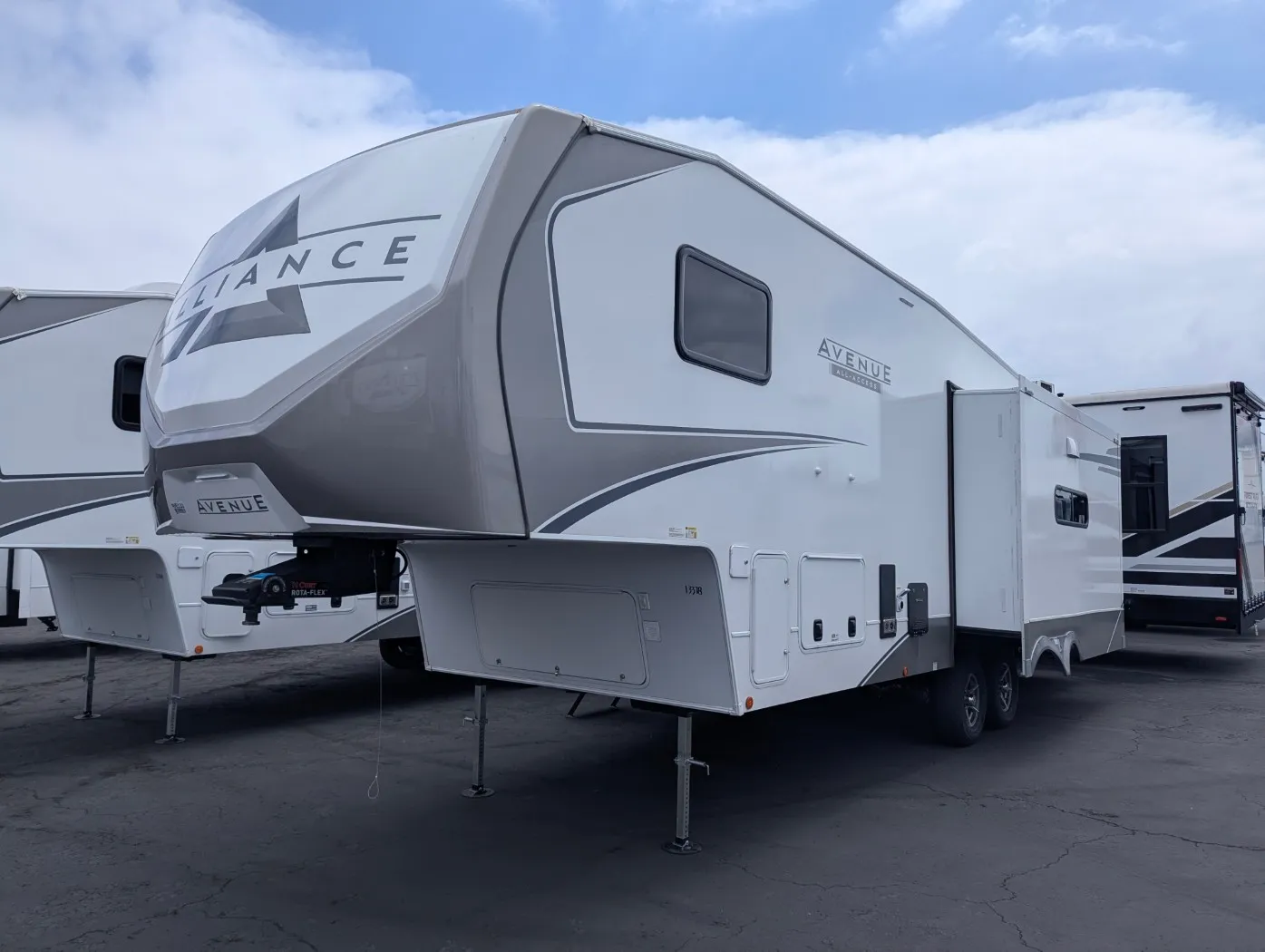 2026 Alliance RV Avenue 29RL - Photo 4
