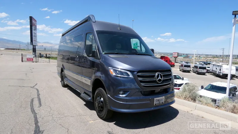 2027 Grech Motors Strada-ion Lounge AWD - Photo 2