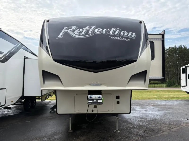 2019 Grand Design Reflection 337RLS - Photo 3