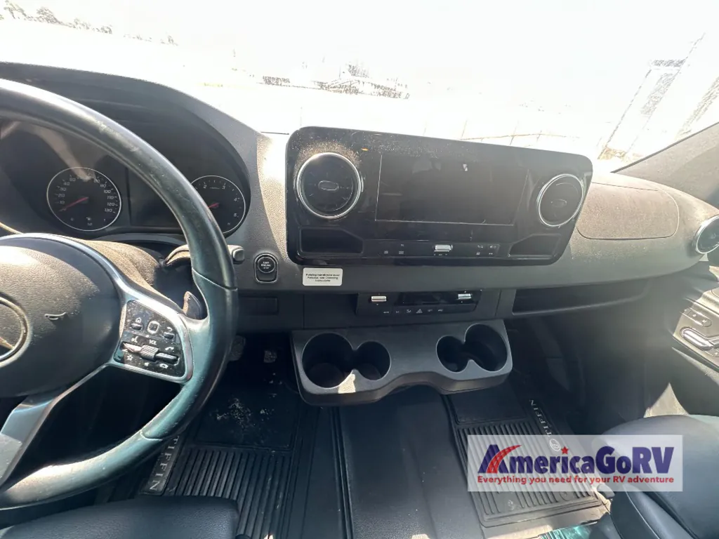 2020 Tiffin Wayfarer 25 RW, Photos photo 10