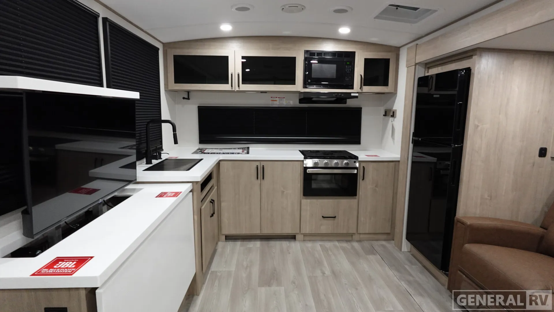 2026 Grand Design Imagine 2700BS - Photo 3