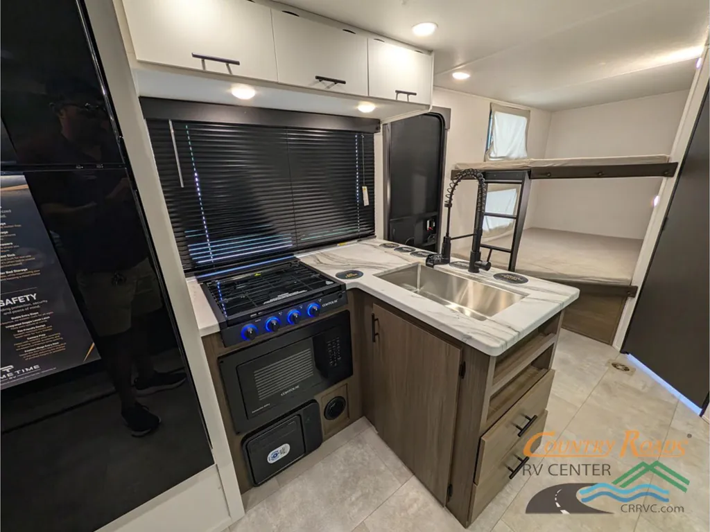 2027 Forest River Tracer 275BH, Photos photo 17