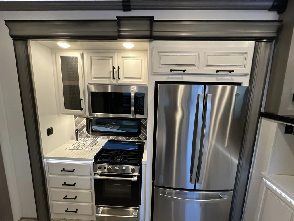 2022 Keystone Montana 3763BP, Photos photo 19