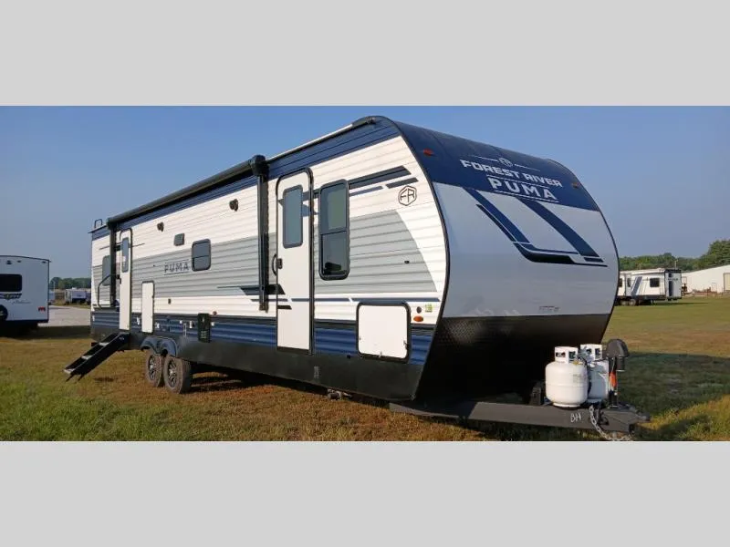 2025 Palomino Puma 337BH - Photo 2