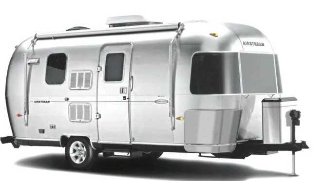 Airstream Flying Cloud 27FB exterior
