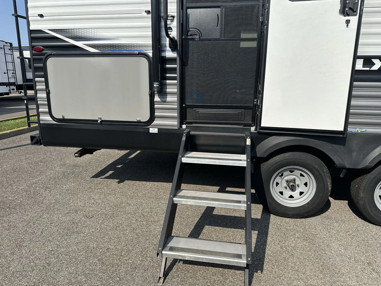 2022 Jayco Jay Flight SLX 8 240RBS dealer photo 3 from Blue Compass RV