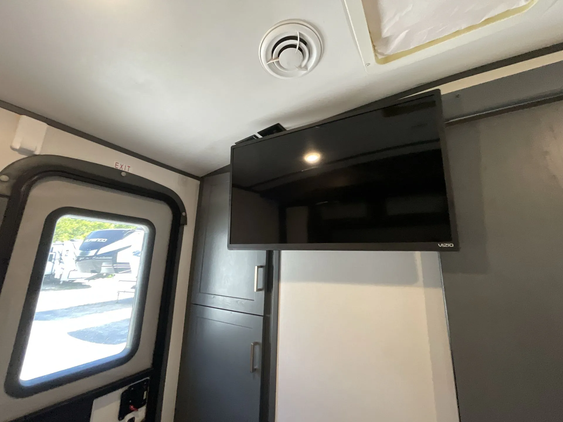2023 Keystone Bullet 312BHS - Photo 4