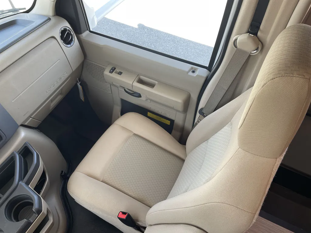 2025 Thor Motor Coach Freedom Elite 27HE, Photos photo 28