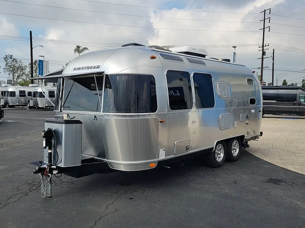 2021 Airstream Flying Cloud 23CB - Photo 4