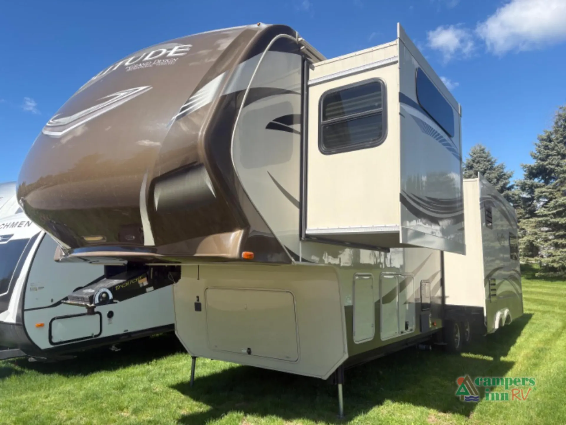 2014 Grand Design Solitude 305RE - Photo 3