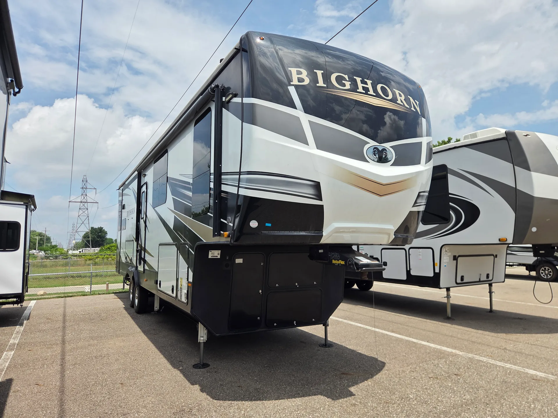 2022 Heartland Bighorn BH 3120 RK - Photo 2