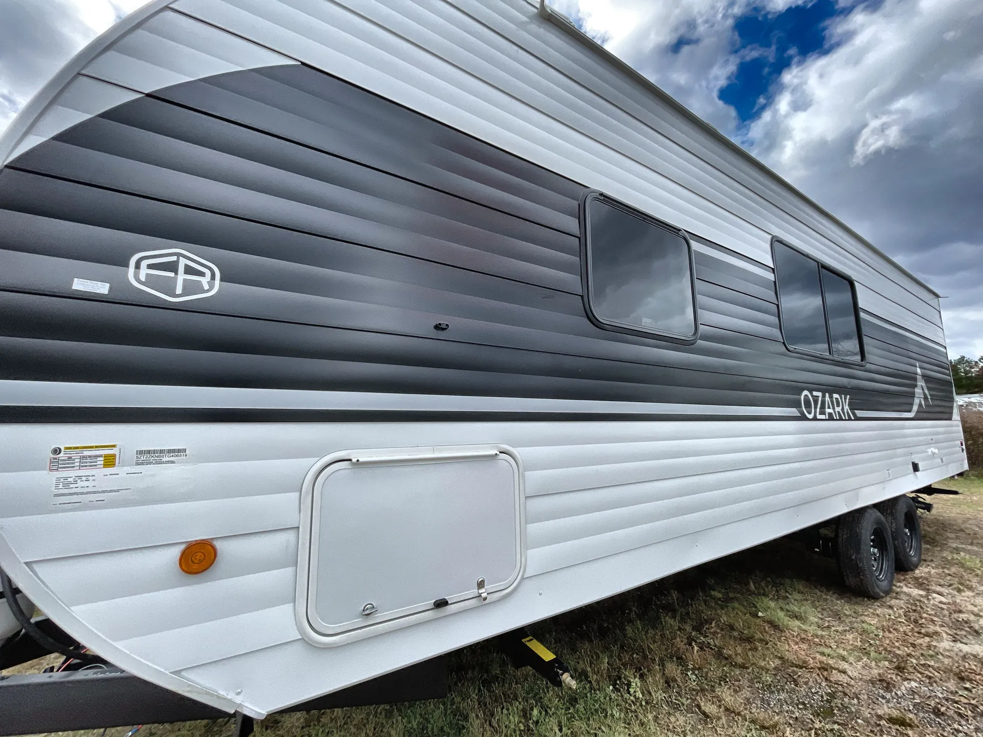 2026 Forest River Ozark 2400BHLE — off campside