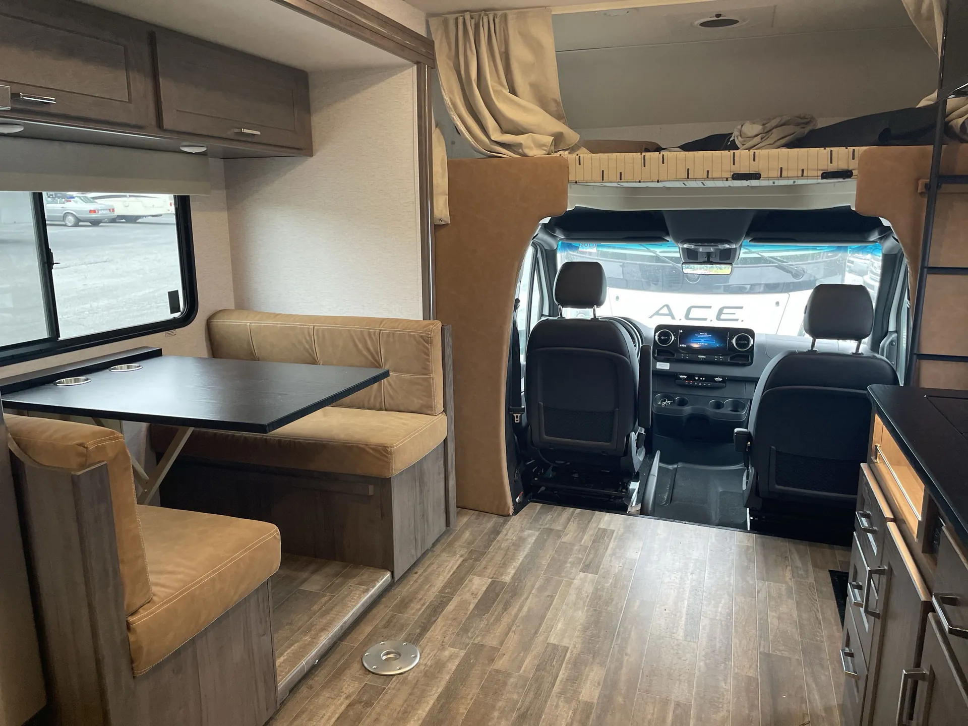 2025 Winnebago Porto 24P — living area main