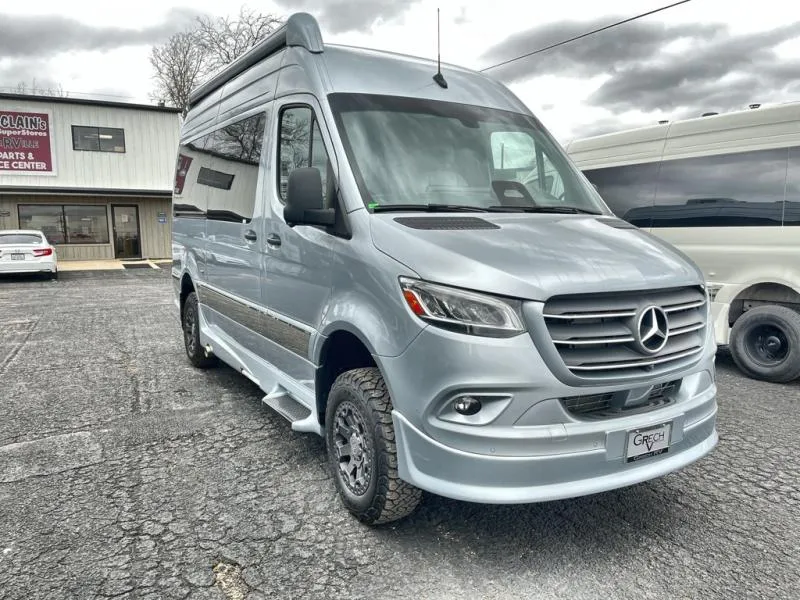 2027 Grech RV Vacanza-ion New    19 AWD - Main photo