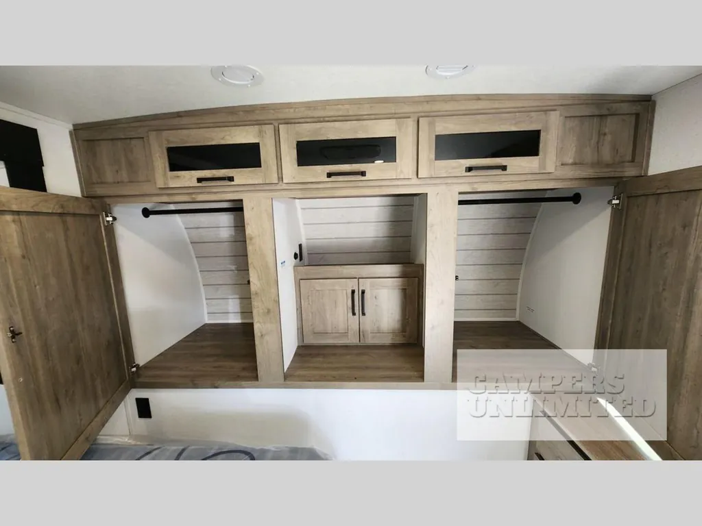 2026 Forest River Solaire 3200TSBH, Photos photo 14