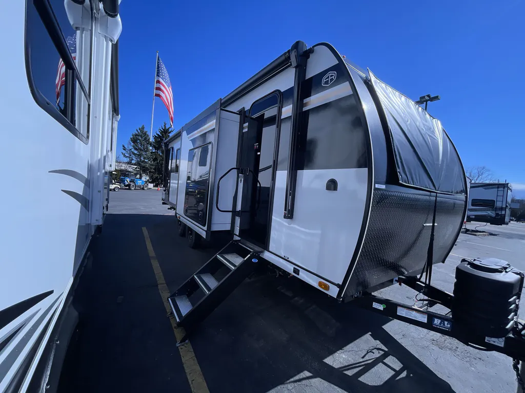 2026 Forest River Vibe Extreme Lite 2500FIK, Photos photo 5