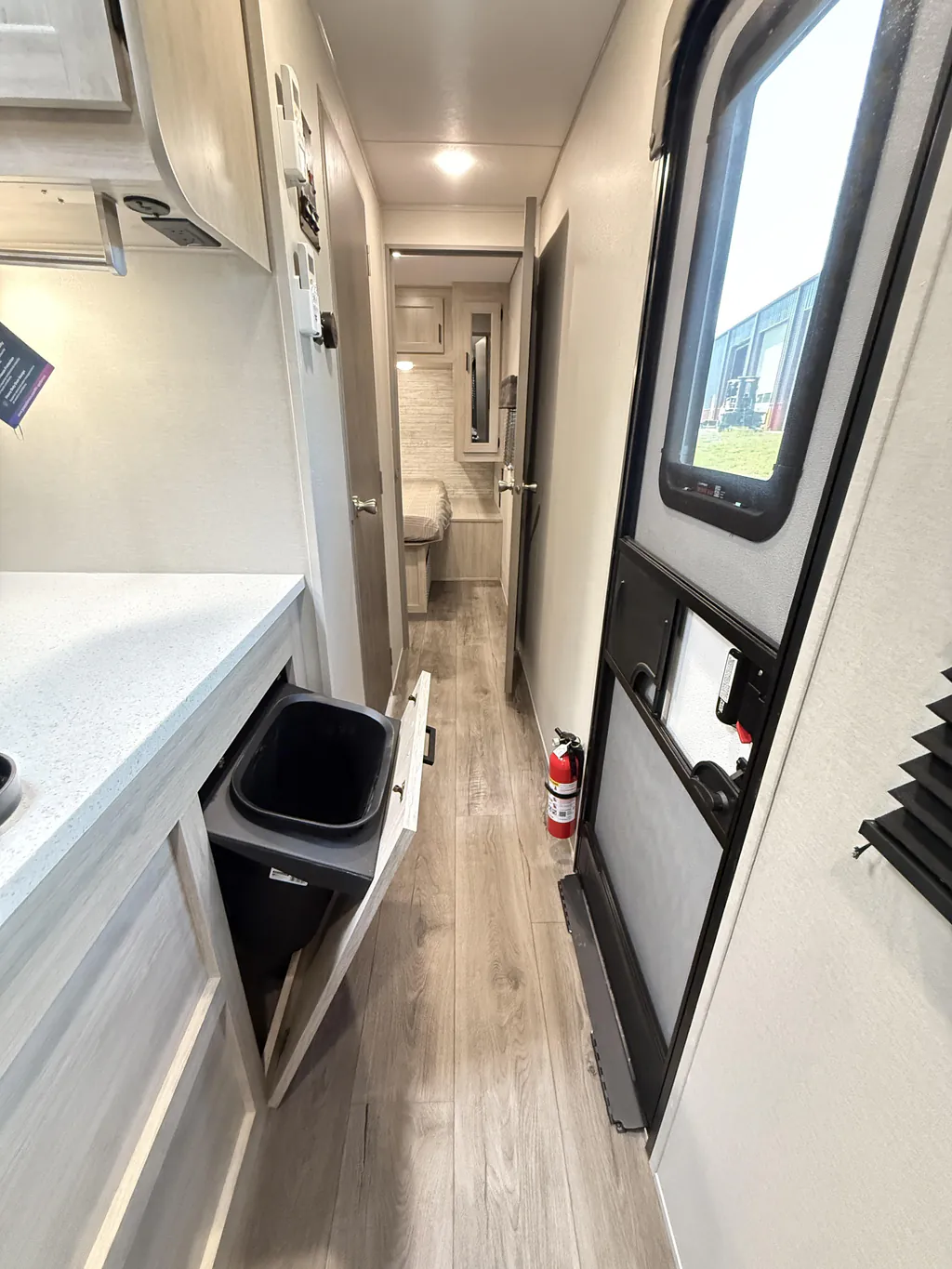 2026 Coachmen Catalina Legacy Edition 283RNR, Photos photo 20