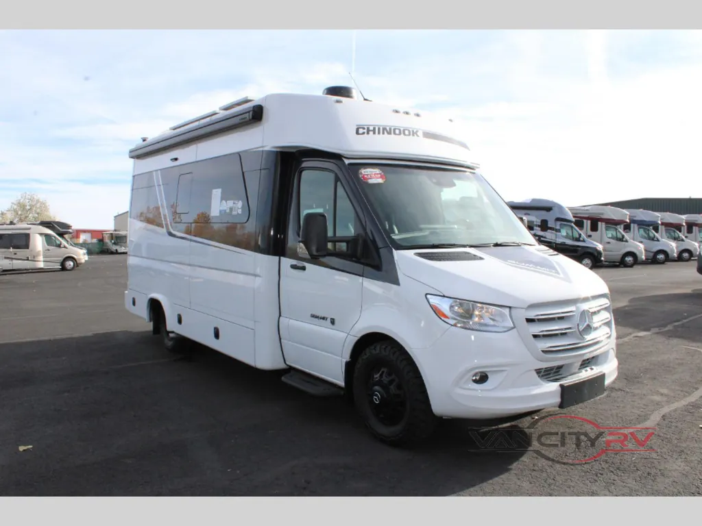 2025 Chinook RV Summit EB, Photos photo 16