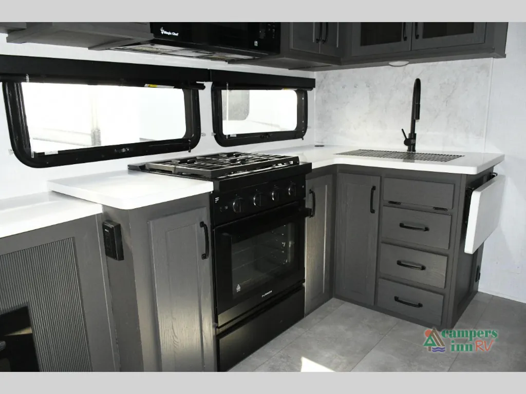 2025 Forest River Rockwood Signature R374DBH, Photos photo 16