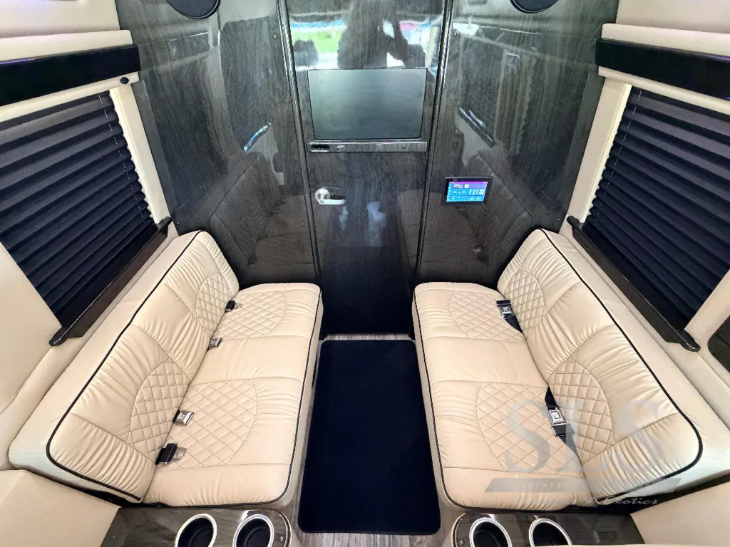 2024 Midwest Automotive Designs Luxe Cruiser D4, Photos photo 27