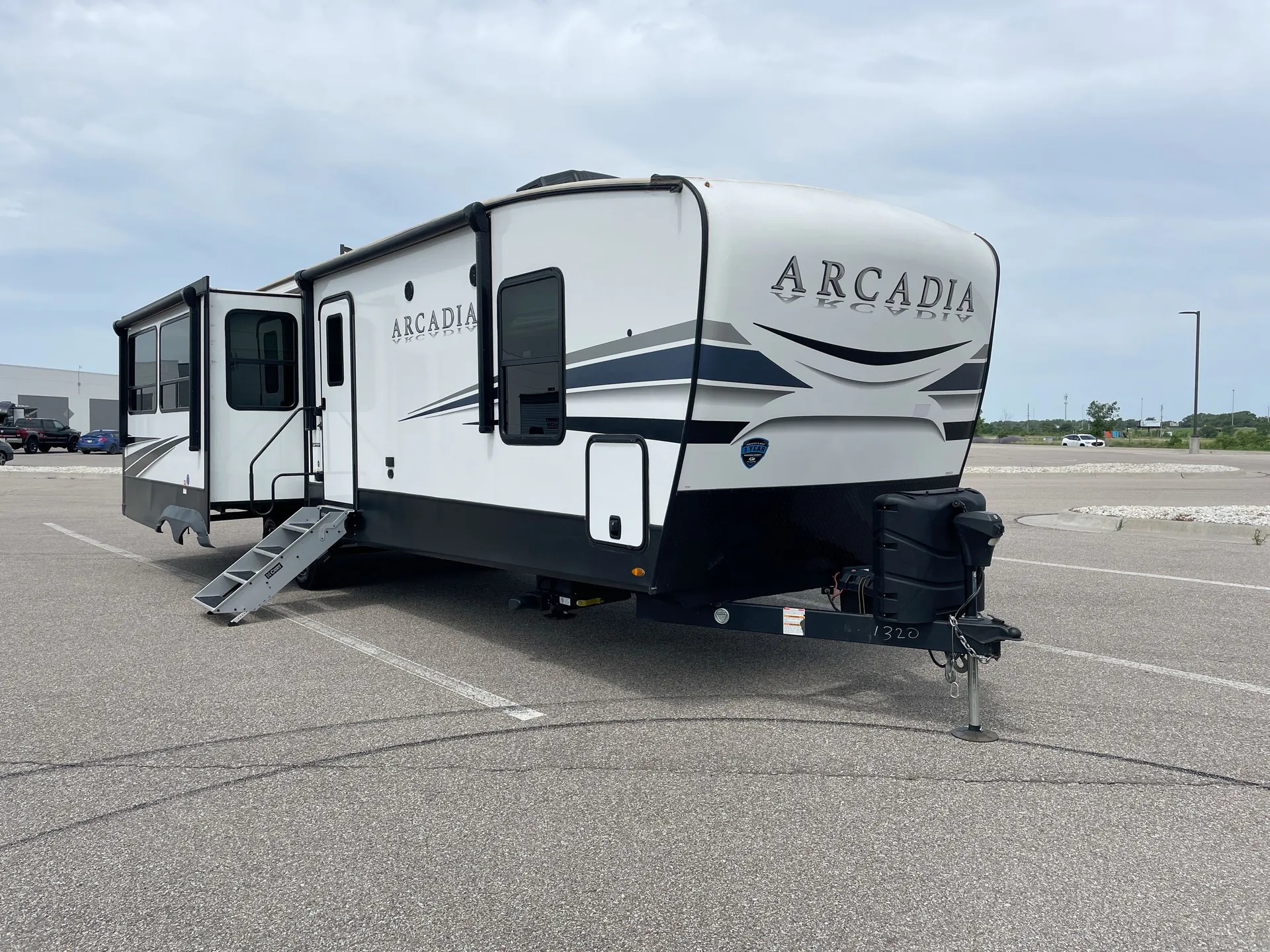 2022 Keystone Arcadia 377RL dealer photo 1 from Camping World
