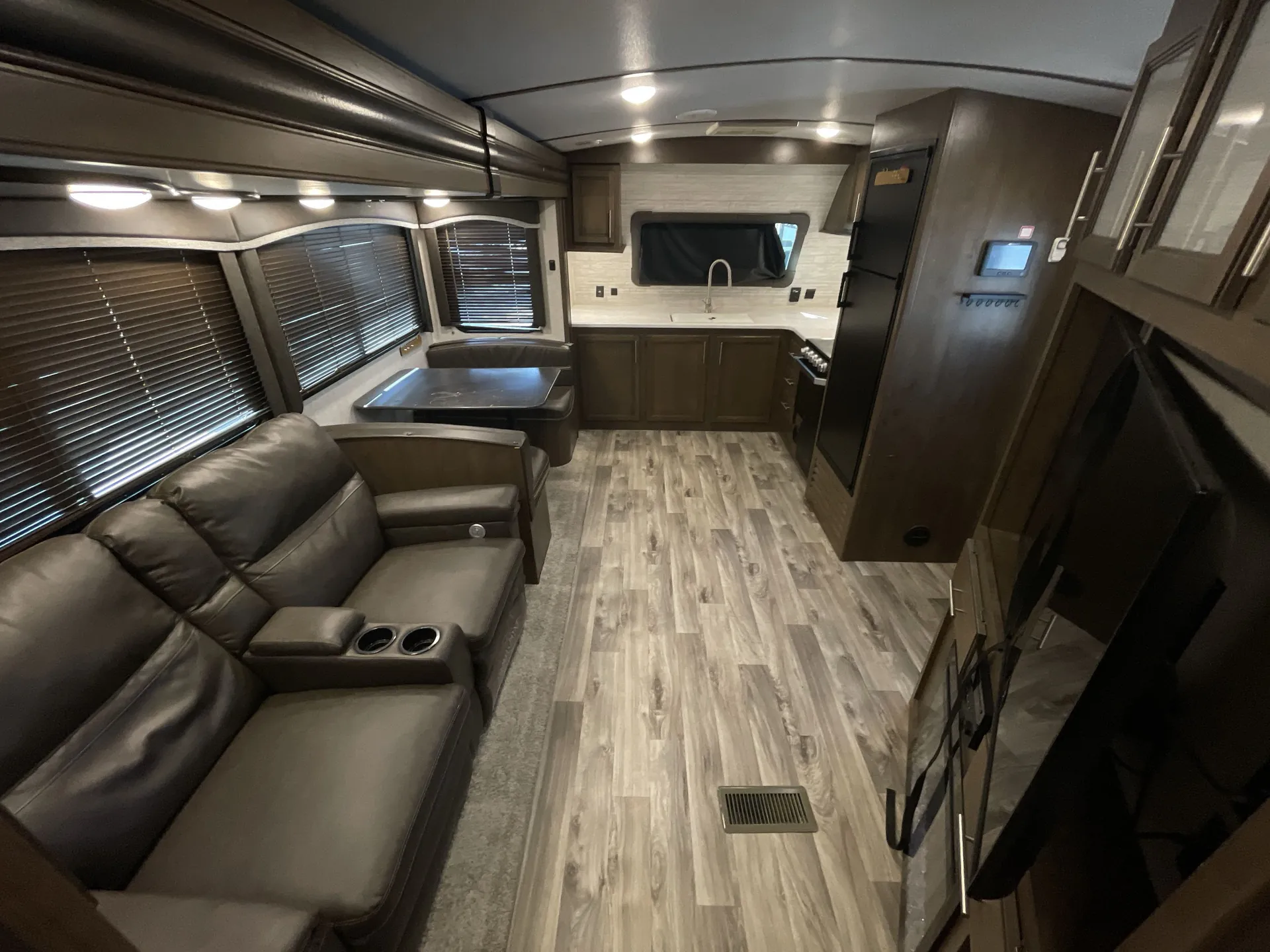 2021 Keystone Cougar Half-Ton 29FKD — living area main