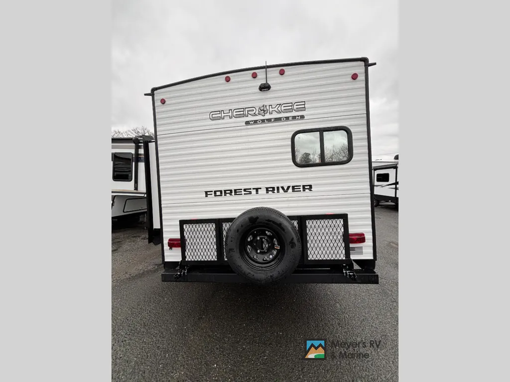 2026 Forest River Cherokee Wolf Den 271RK, Photos photo 6