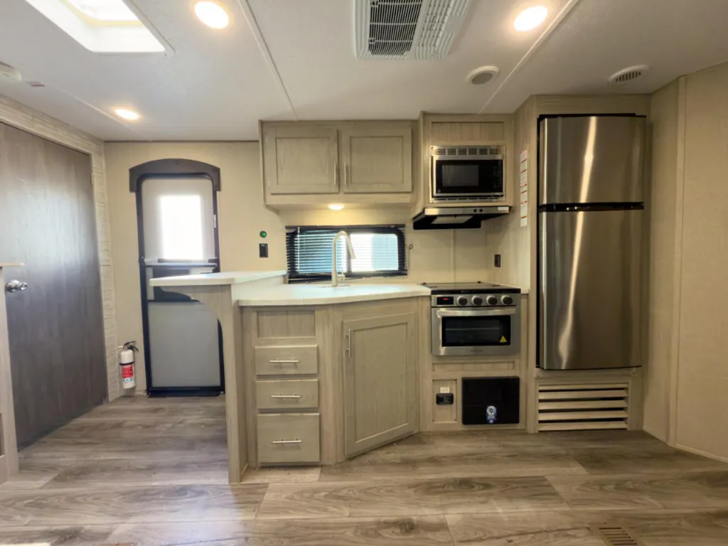 2023 Coachmen Catalina Legacy Edition 243RBS, Photos photo 24