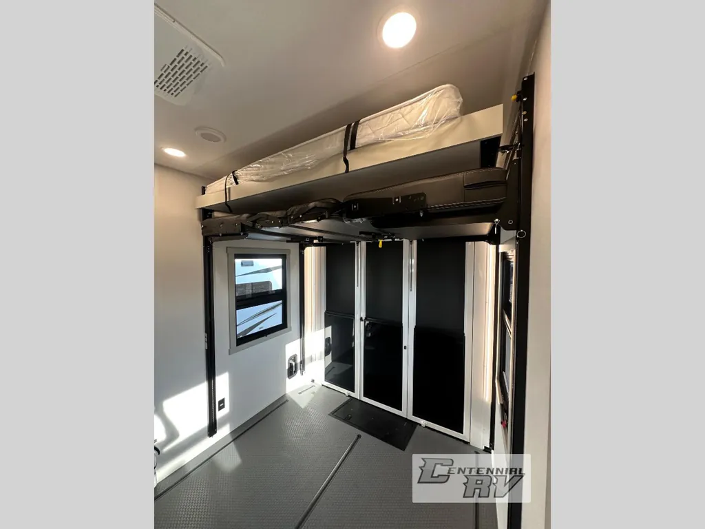 2026 Brinkley Model G 3950, Photos photo 55