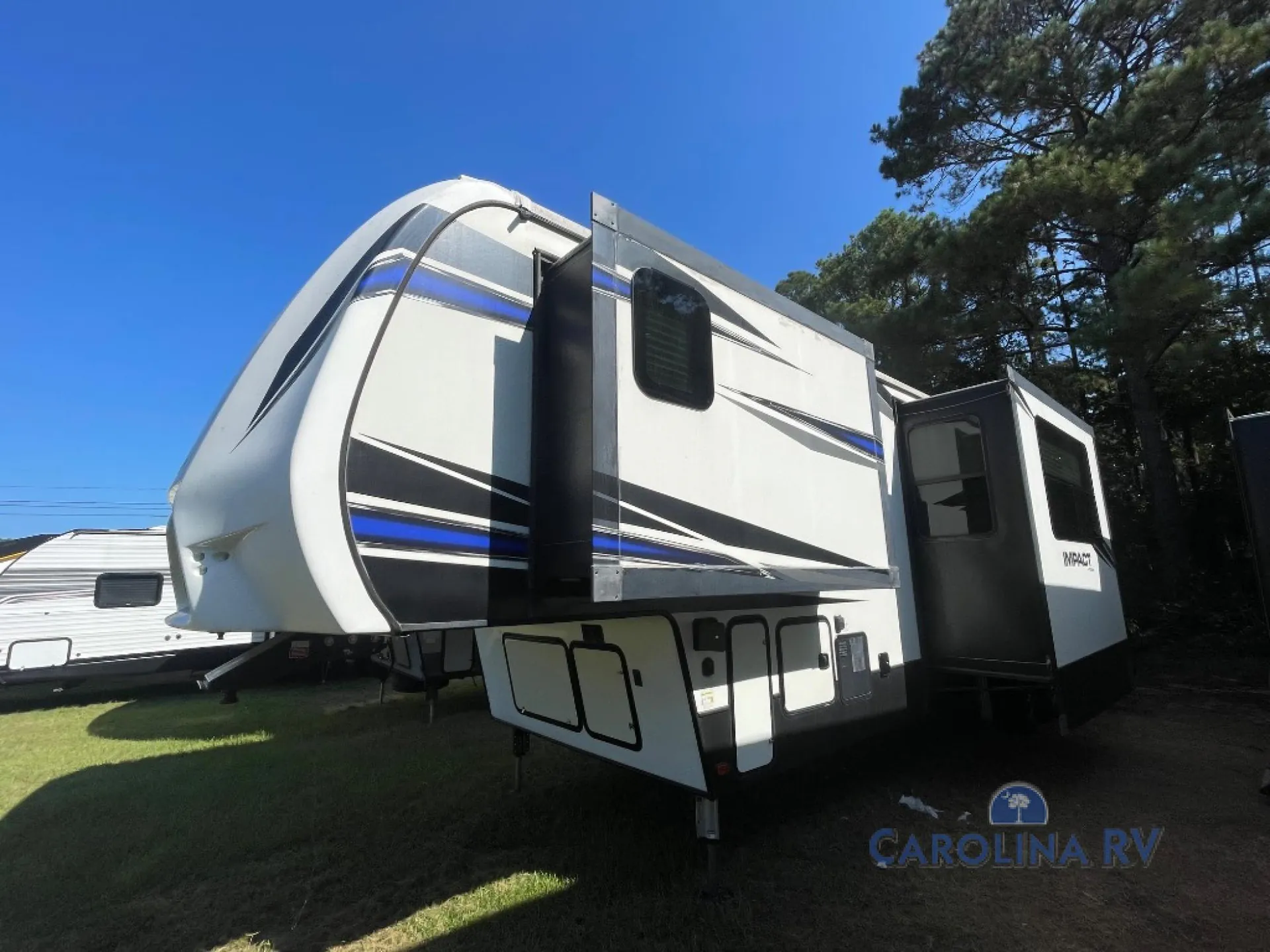 2018 Keystone Impact 351 - Photo 4