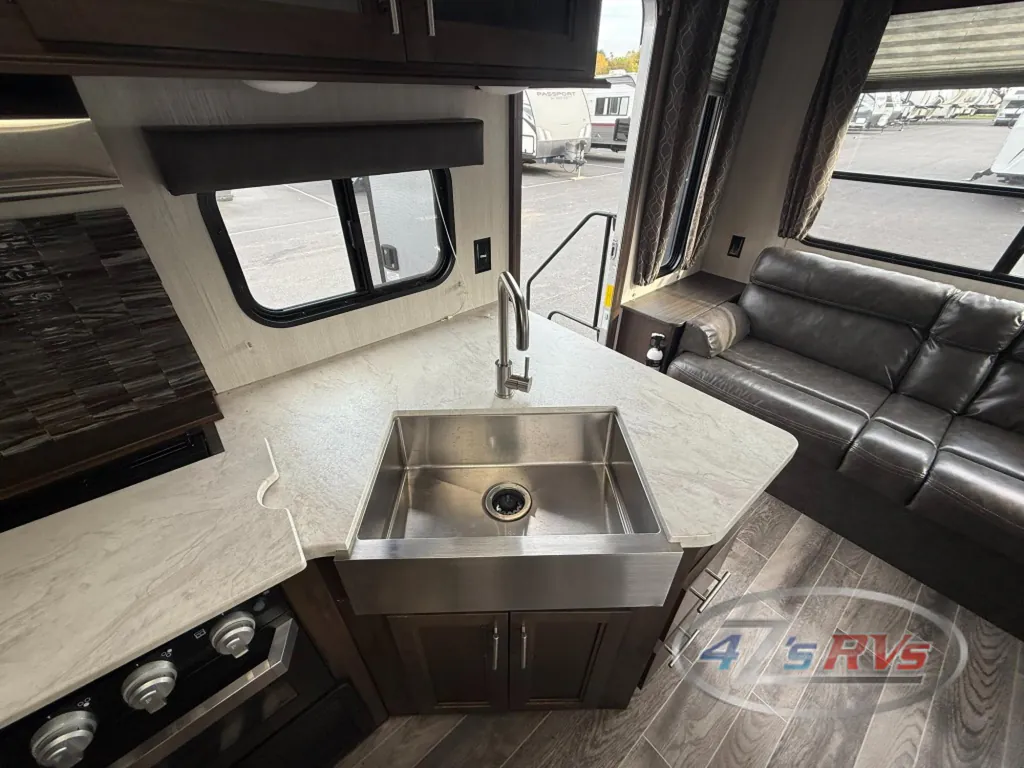 2019 Forest River Cherokee Grey Wolf 23MK, Photos photo 14