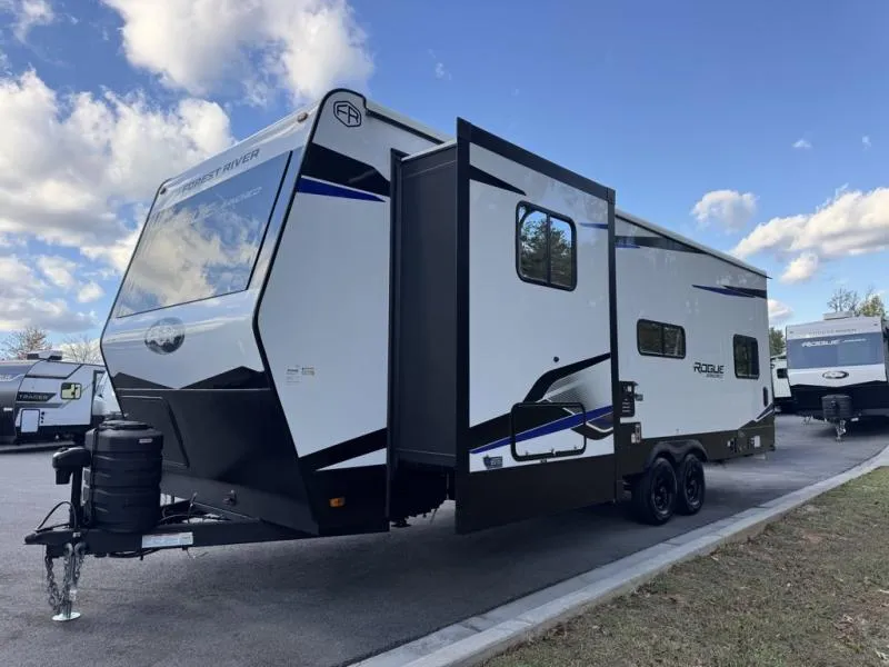 2026 Forest River Vengeance Rogue Armored 25L141 - Photo 4
