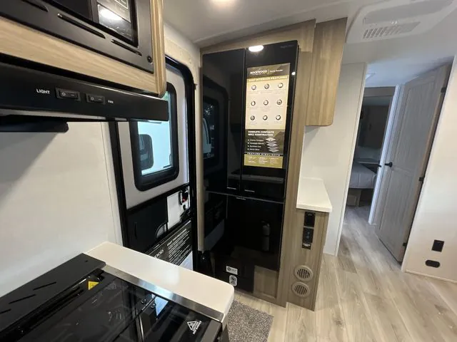 2027 Forest River Rockwood Mini Lite 2506FK — Photo 5
