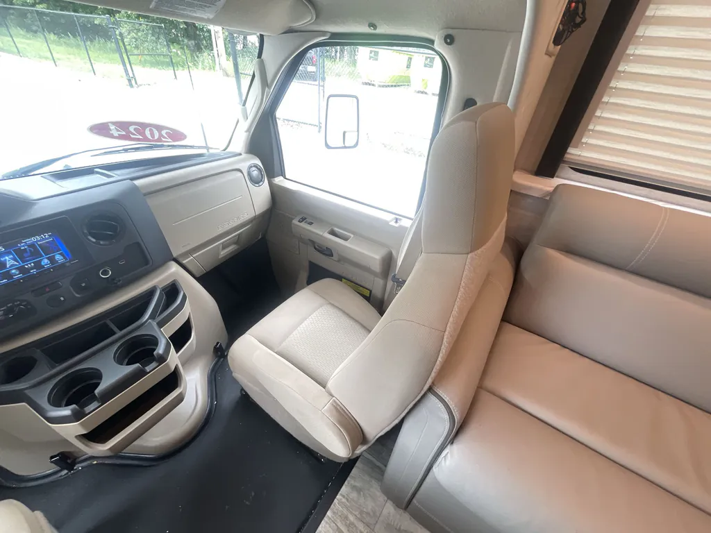 2024 Thor Motor Coach Freedom Elite 28HE, Photos photo 21