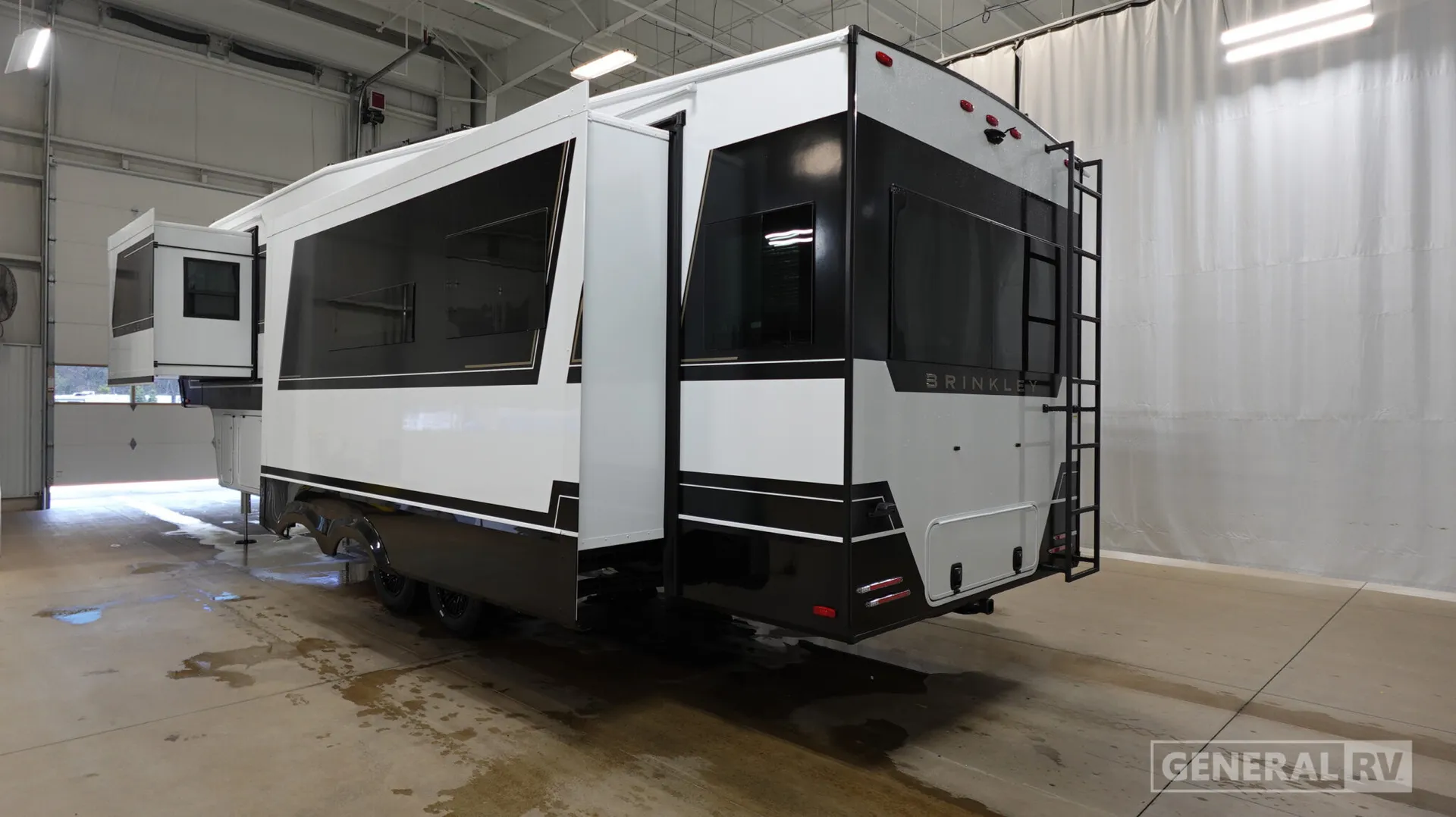 2026 Brinkley Model Z 3100 - Photo 4