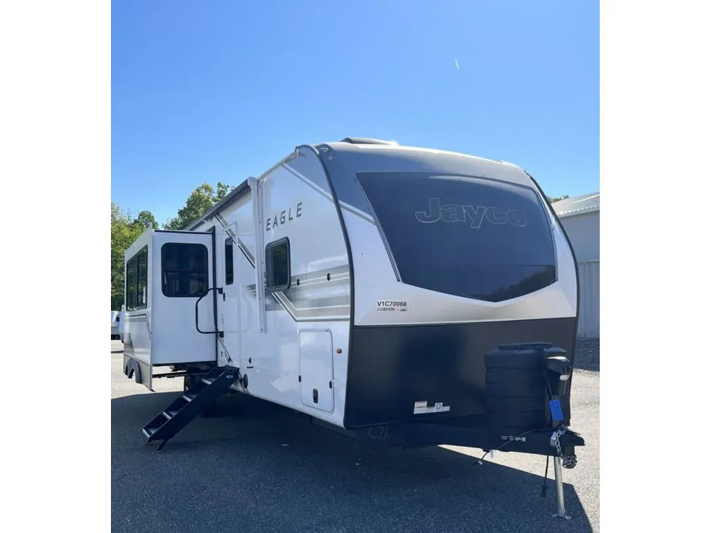 2027 Jayco Eagle HT Travel Trailers 312BHOK - Photo 2