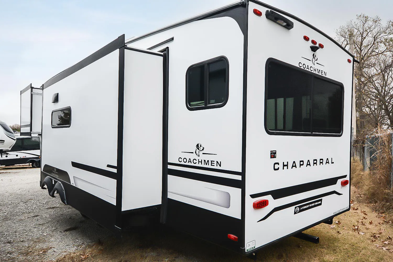 2026 Coachmen Chaparral Lite 27BAR - Photo 4